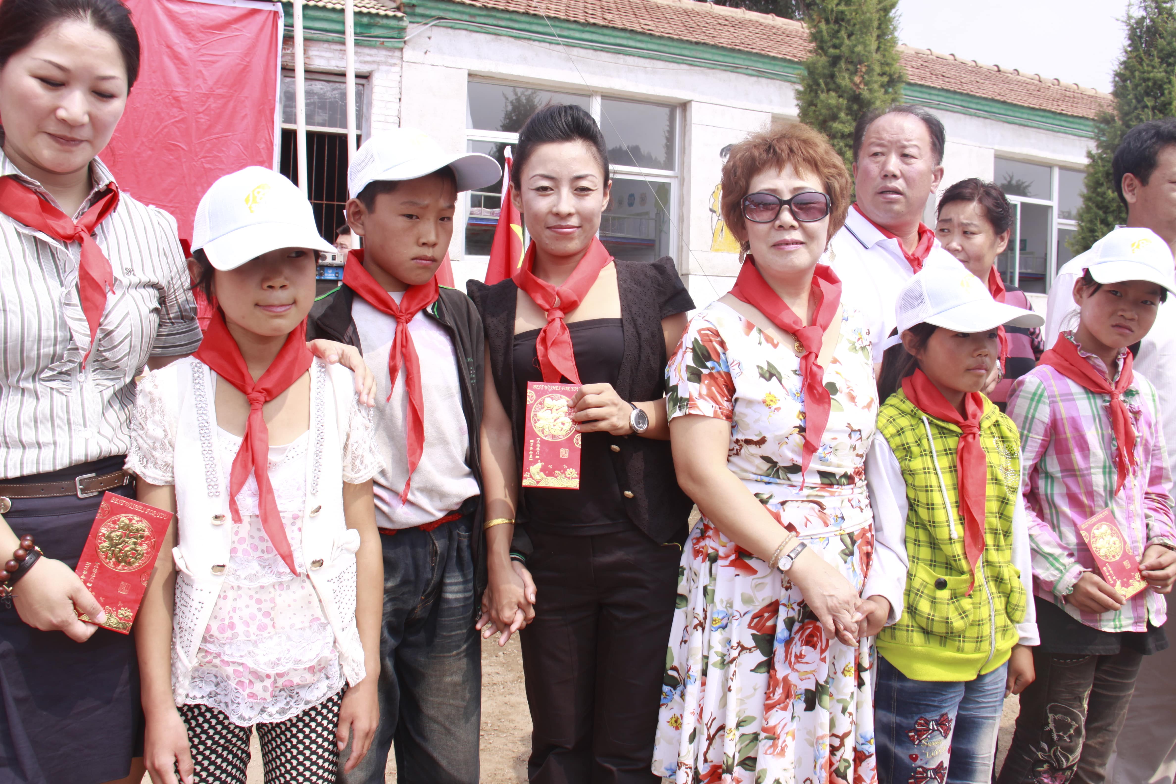第16所 承德市三岔口开云足球体育_开云足球(中国)
王素平小学