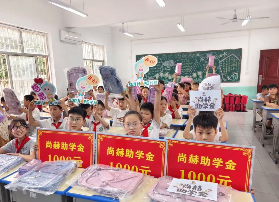 权威媒体3·15特别报道丨开云足球体育_开云足球(中国)
：创新领航健康消费，责任铸就行业典范